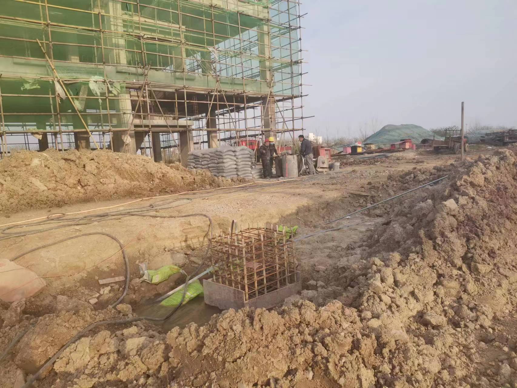 张沟镇当桥梁出现裂缝的时候应该及时加固修补